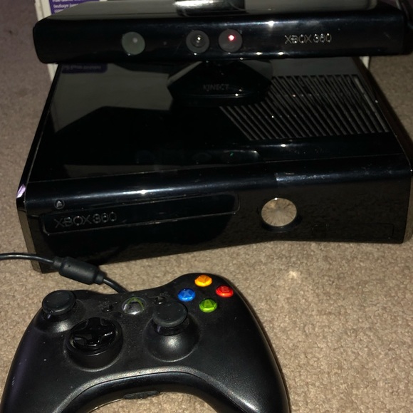 Xbox 360 Kinect special edition 250 GB - Picture 7 of 7